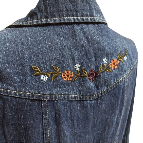 Roxy Jean Jacket with Embroidered Flowers | Vintage |Sz. S | EUC - Picture 6 of 9